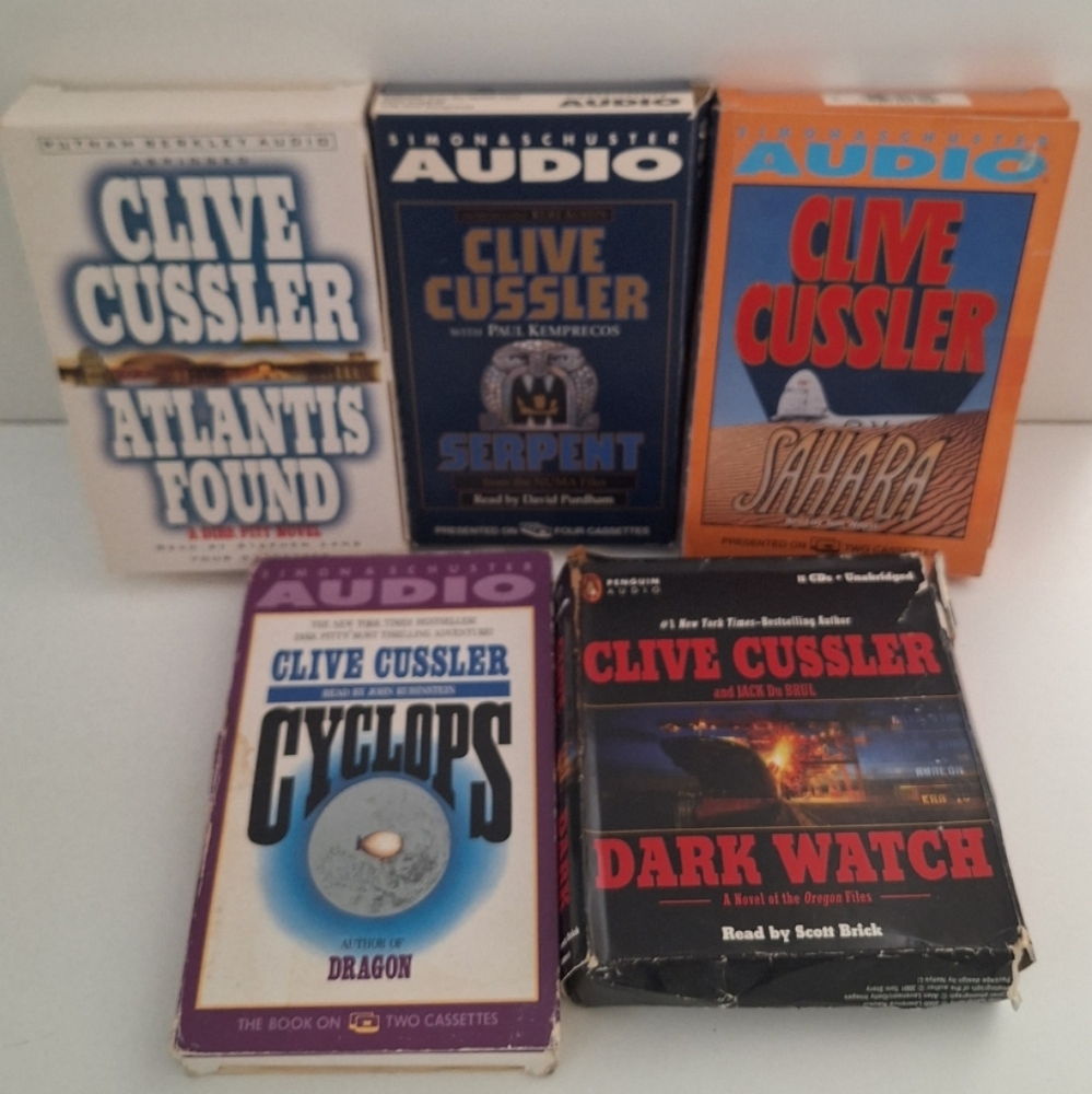 Clive Cussler audio books - Bundle of 5 books (4 cassette books, 1 CD)